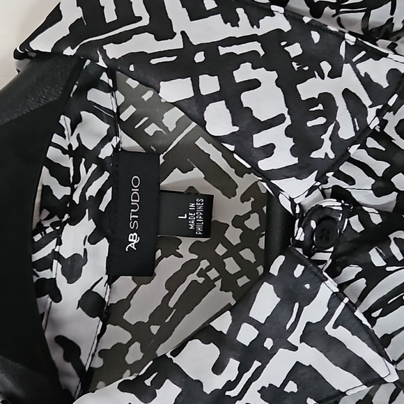2 For $20 AB Studio blouse - Picture 2 of 5